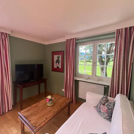 Landgasthof Linde 4*