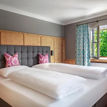 Szálloda Landgasthof Linde 4*